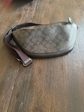 Coach Men's Gray/Black Signature Canvas Belt Bag